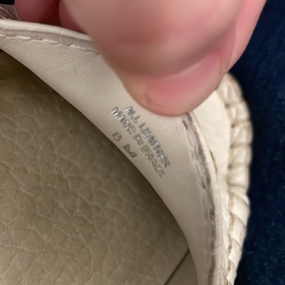 Tory Burch genuine pebble leather logo flats loafers in white - 8 - Picture 4 of 6